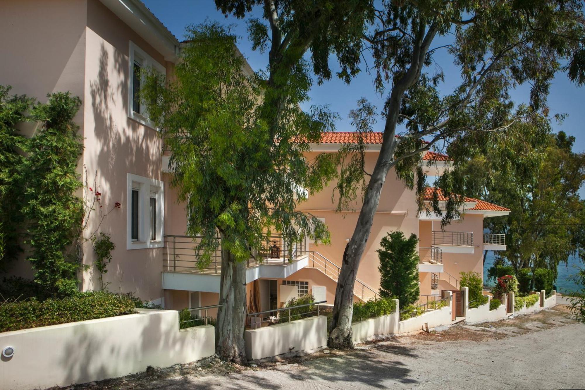 Meliti Waterfront Suites Karavomylos Zewnętrze zdjęcie