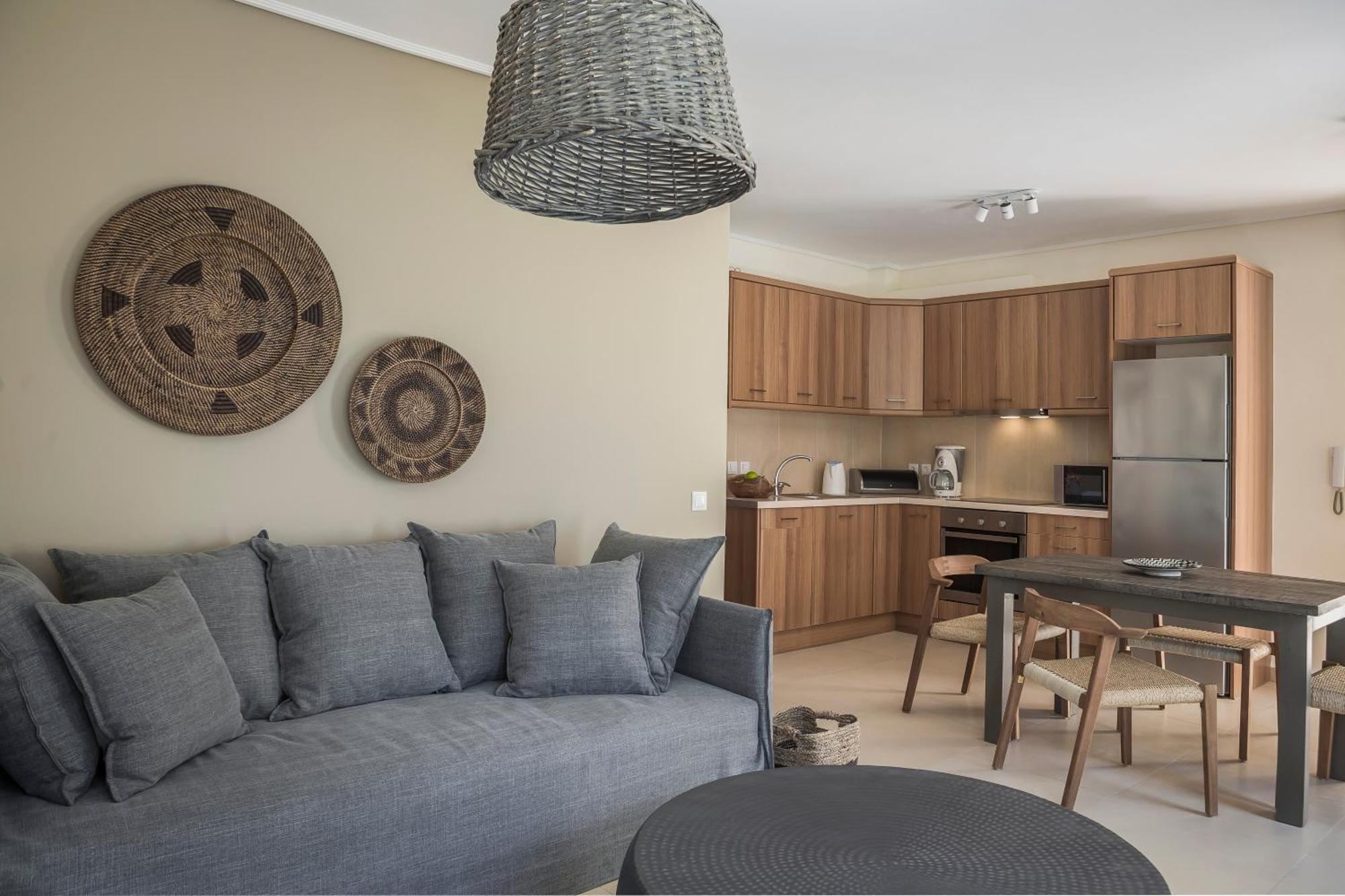 Meliti Waterfront Suites Karavomylos Zewnętrze zdjęcie