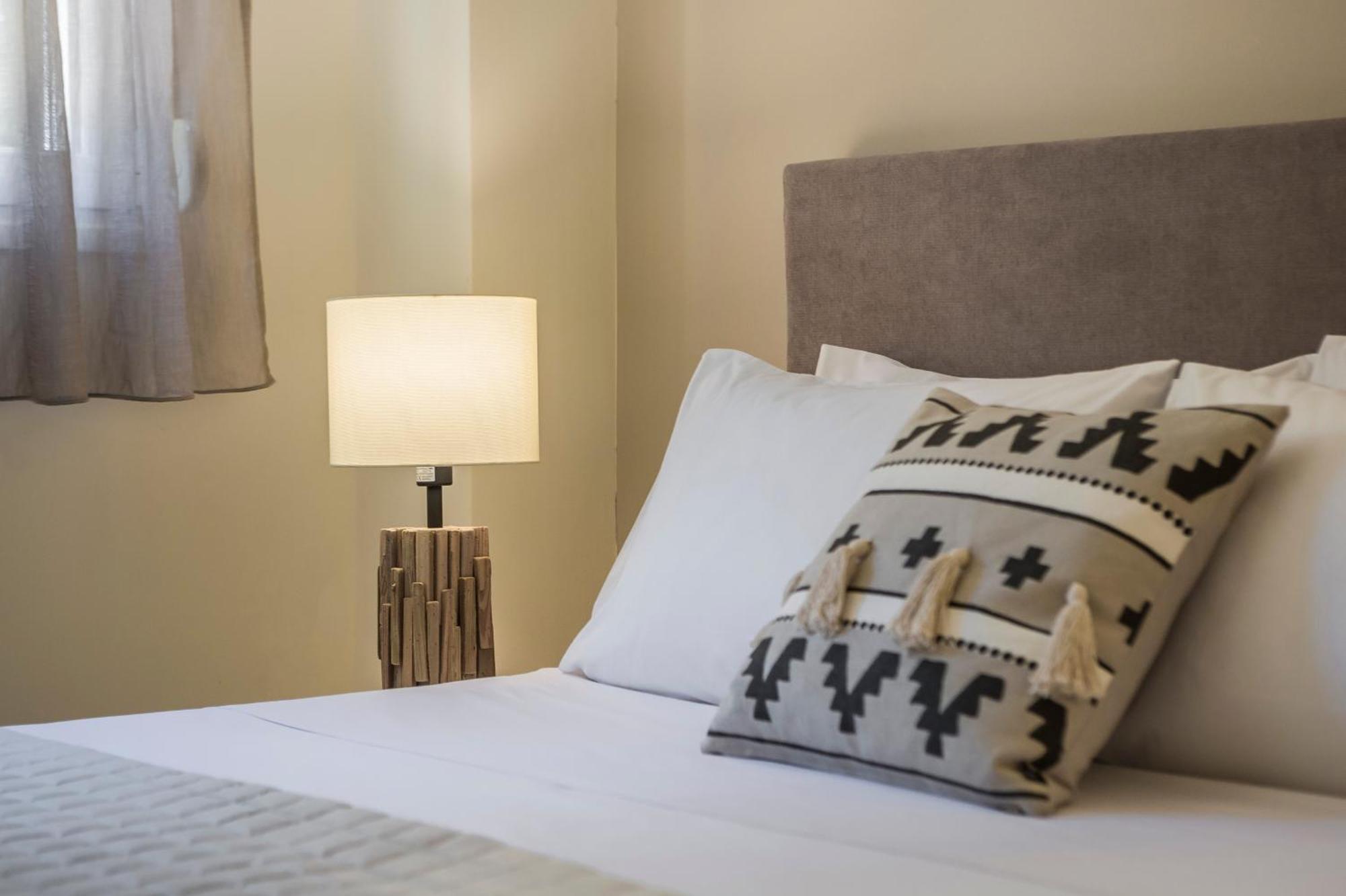Meliti Waterfront Suites Karavomylos Zewnętrze zdjęcie