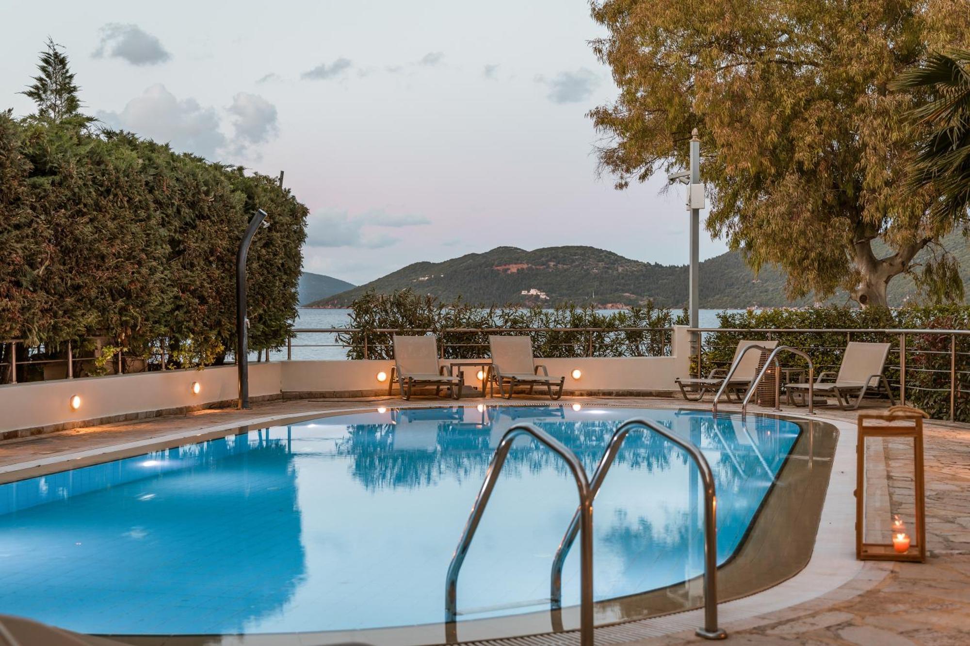 Meliti Waterfront Suites Karavomylos Zewnętrze zdjęcie